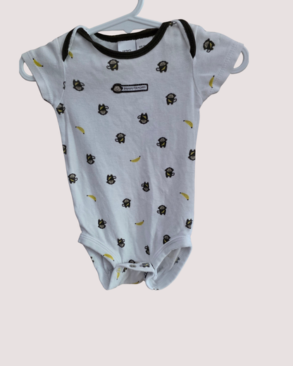 Carter's Onise 3months