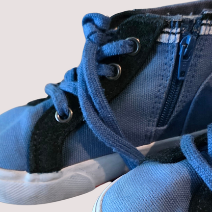 Hugo Boss HighTop Sneakers  Size 22